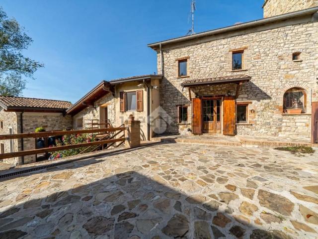 Rustico in vendita a Caseificio, Canossa
