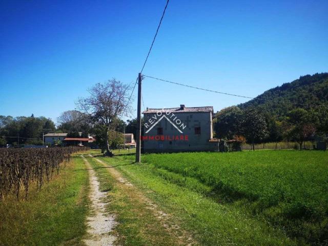 Rustico in vendita a San Leo Bastia, Umbria