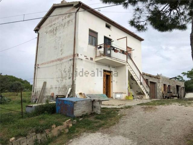 Rustico in vendita a Palata, Molise