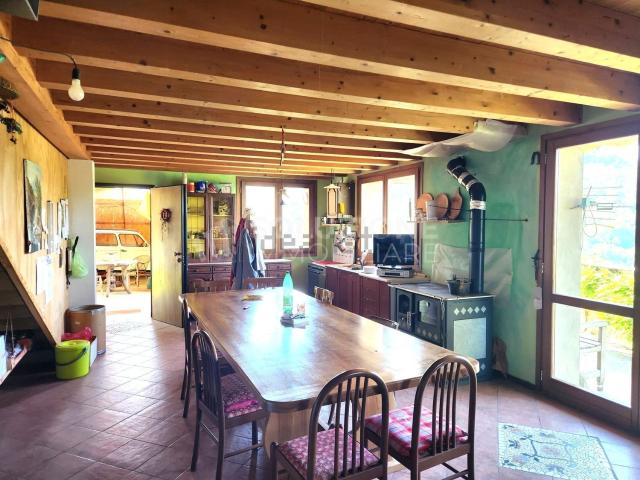 Rustico in vendita a Berzo San Fermo, Lombardia
