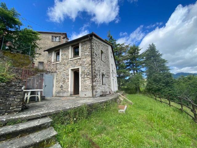 Rustico in vendita a Maissana, Liguria
