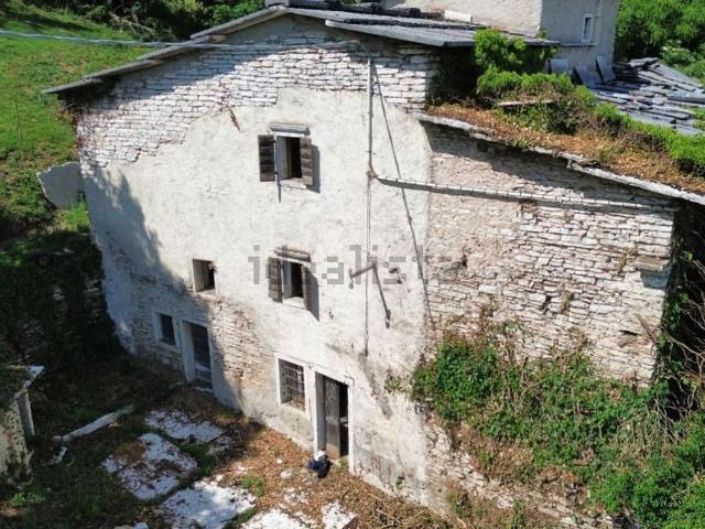 Rustico in vendita a Negrar, Veneto