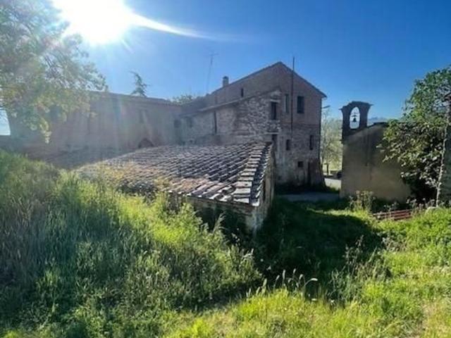 Rustico in vendita a Asciano Scalo, Asciano