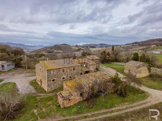 Rustico in vendita a Radicondoli, Siena