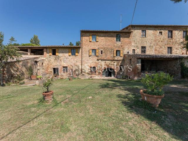Rustico in vendita a Castelnuovo Berardenga, Toscana