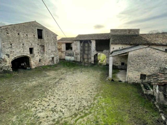 Rustico in vendita a Cavriana, Lombardia