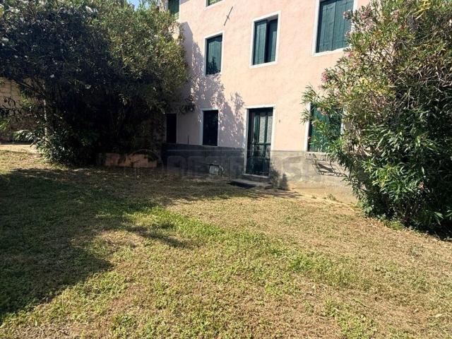 Rustico in vendita a Barbarano Mossano, Villaga