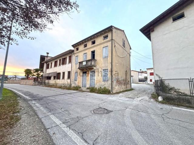Rustico in vendita a Fontaniva, Veneto
