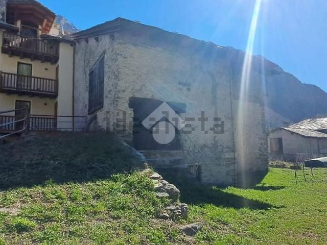 Rustico in vendita a Ollomont, Aosta