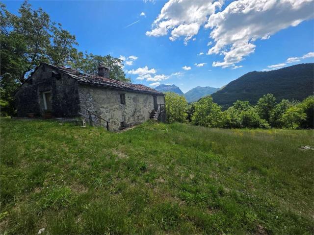 Rustico in vendita a Unione Comuni Garfagnana, Castelnuovo Di Garfagnana