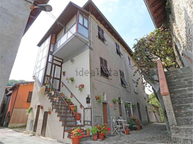 Rustico in vendita a Teglia, Pontremoli
