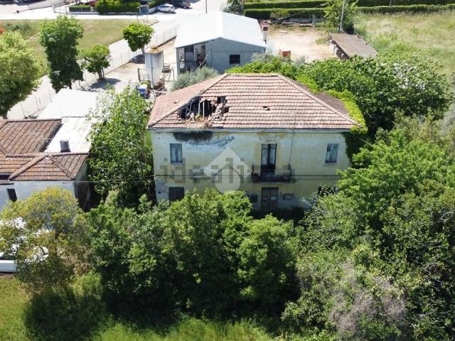 Rustico in vendita a Giulianova, Abruzzo