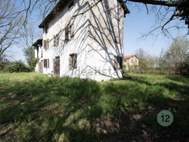 Rustico in vendita a Migliarina, Carpi
