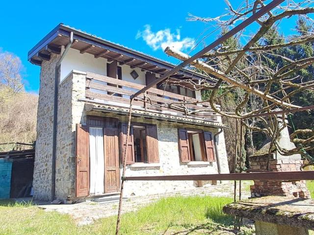 Rustico in vendita a Comunità Montana della Valle Brembana, Taleggio