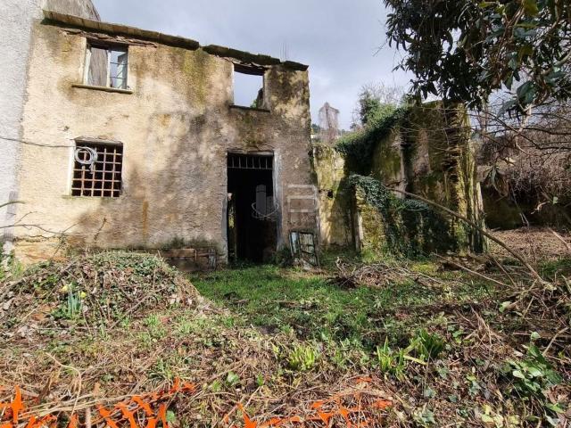 Rustico in vendita a Prato, Montignoso