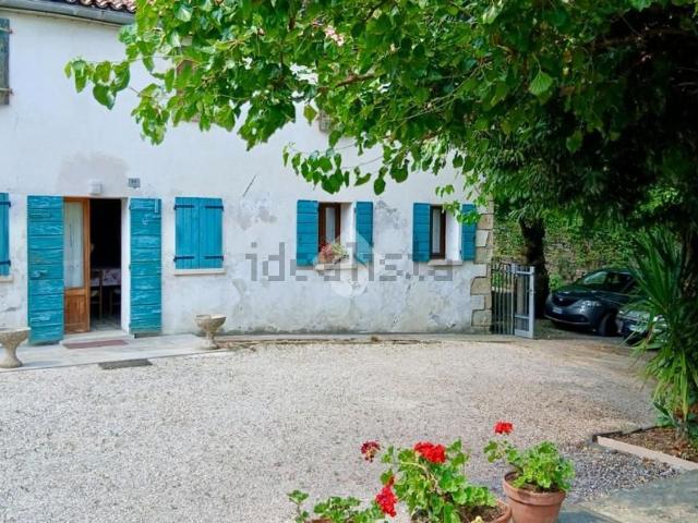 Rustico in vendita a Teolo, Villa