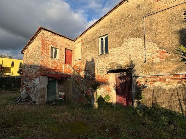 Rustico in vendita a Gallo, Montecatini Terme