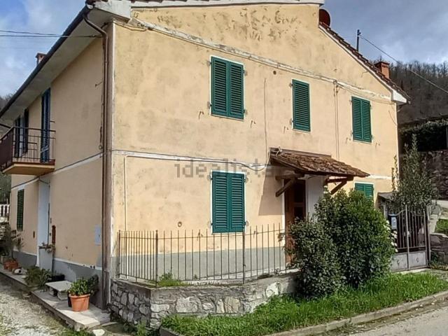 Rustico in vendita a Sofignano, Vaiano