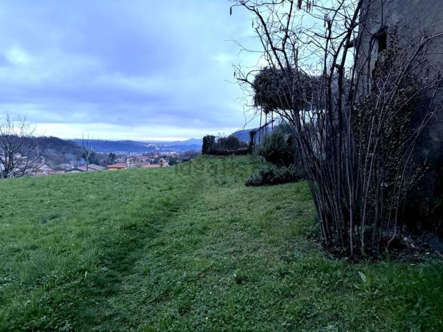Rustico in vendita a Monte Marenzo, Lombardia