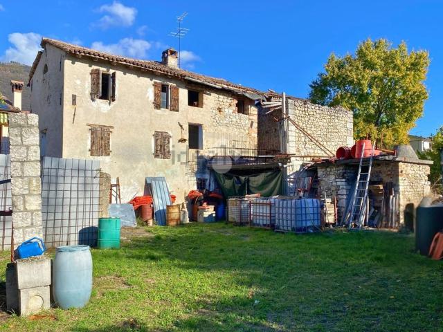 Rustico in vendita a Romano D'ezzelino, Veneto