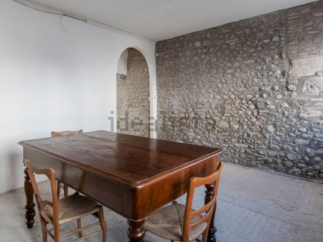 Rustico in vendita a Pozzo, San Giovanni Lupatoto