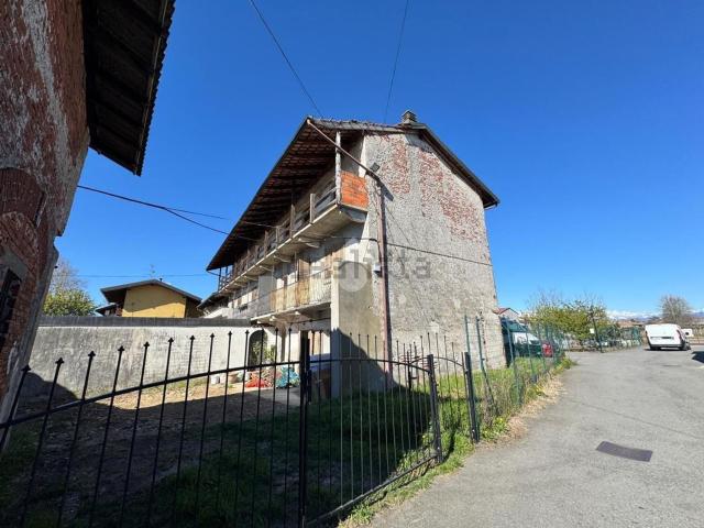 Rustico in vendita a Baraggia, Suno