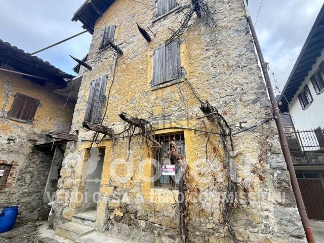 Rustico in vendita a Palazzo, San Giovanni Bianco
