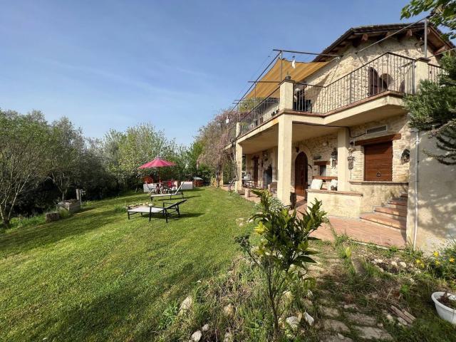Rustico in vendita a Poggio Catino, Lazio