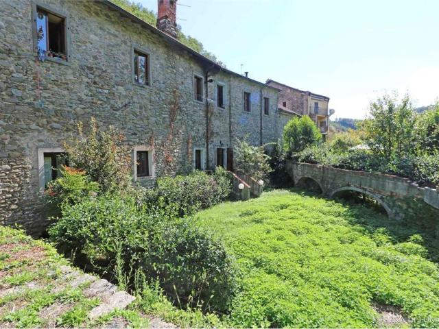 Rustico in vendita a Santissima Annunziata, Pontremoli