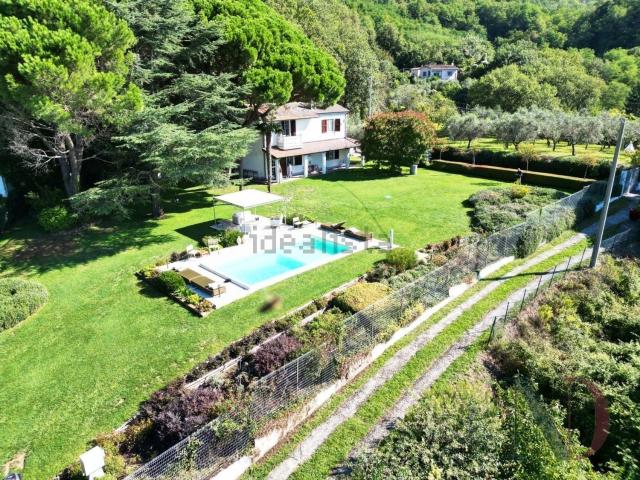 Rustico in vendita a Sarzana, Liguria