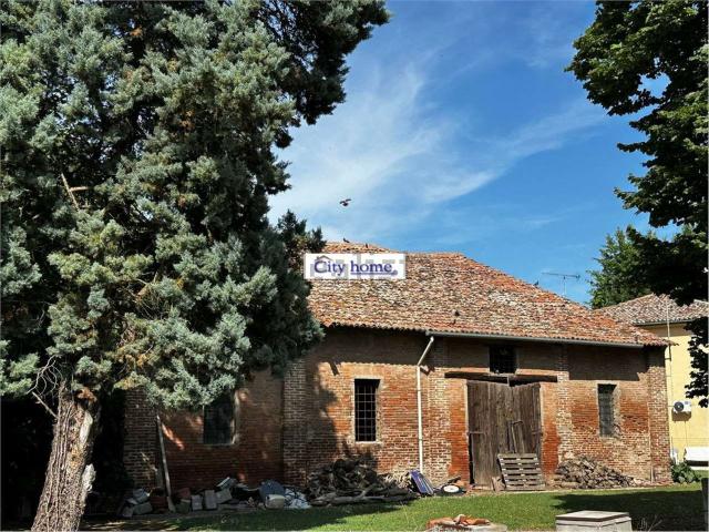Rustico in vendita a Ferrara, Reggio Emilia