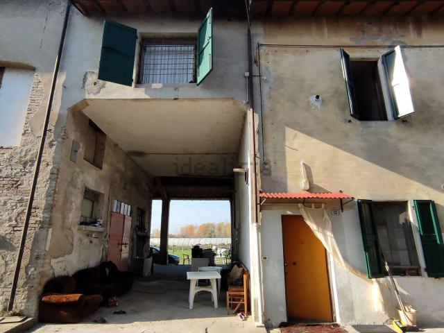 Rustico in vendita a Val d’Enza, Re