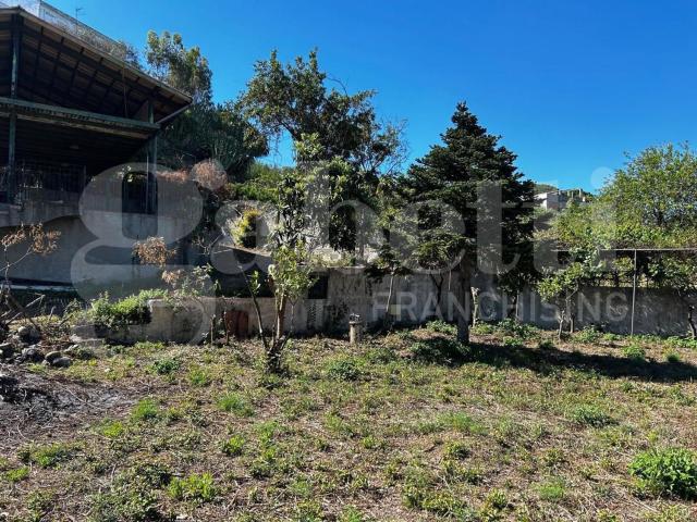Rustico in vendita a Contrada Marmora, Messina