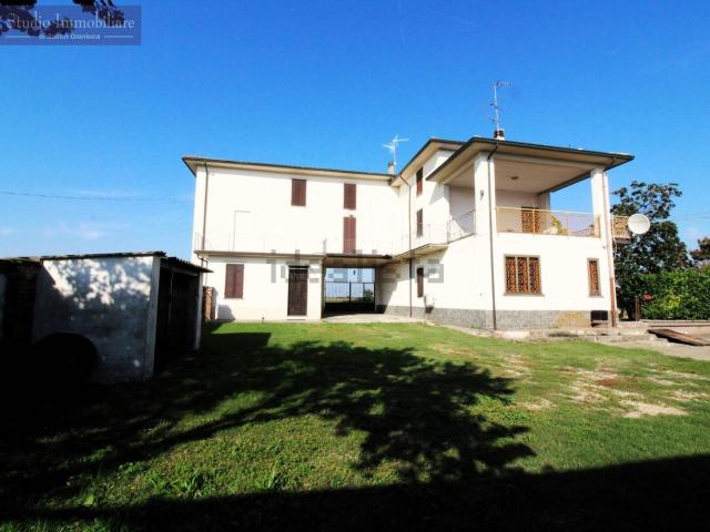 Rustico in vendita a Casatisma, Lombardia