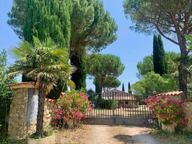 Rustico in vendita a Bivio Di Ravi, Toscana