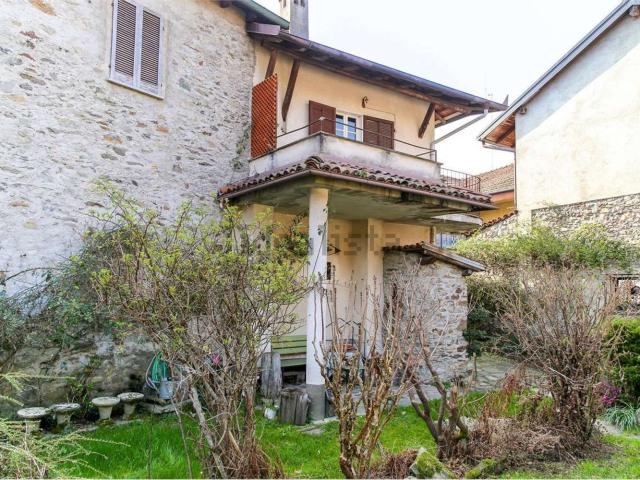 Rustico in vendita a Carcegna, Miasino