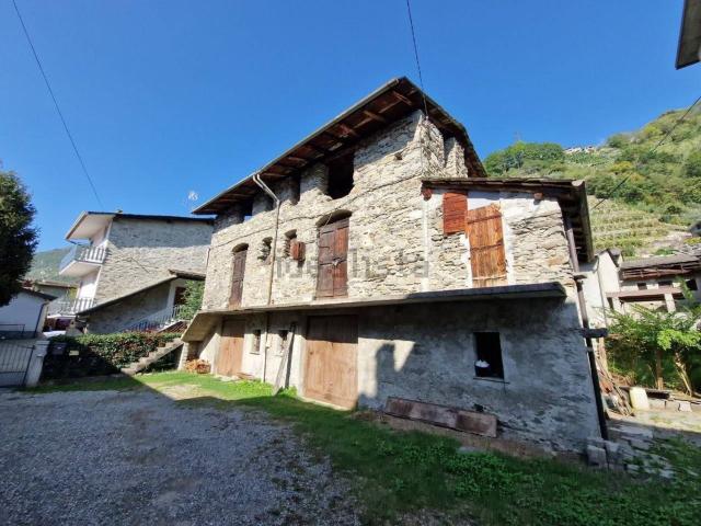 Rustico in vendita a Ardenno, Lombardia