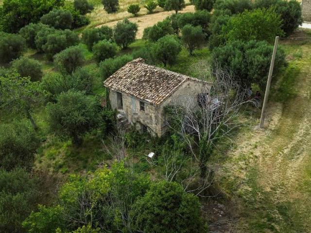 Rustico in vendita a Marche, Macerata