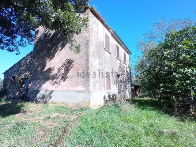 Rustico in vendita a Viterbo, Lazio