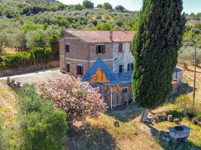 Rustico in vendita a San Martino, Montecchio