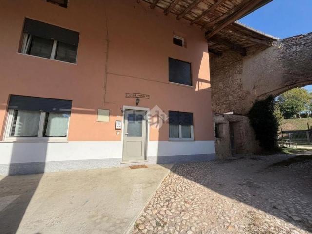 Rustico in vendita a Semonzo del Grappa, Borso del Grappa