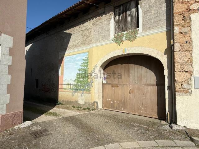 Rustico in vendita a Martignacco, Friuli-Venezia Giulia