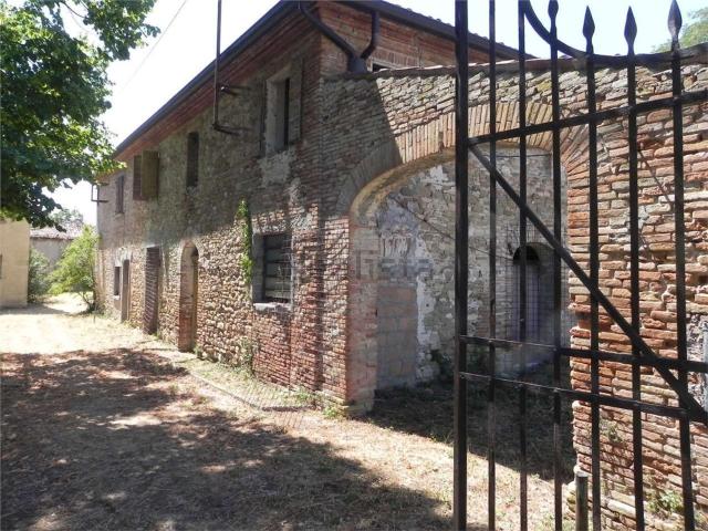 Rustico in vendita a Unione di comuni Valmarecchia, Santarcangelo Di