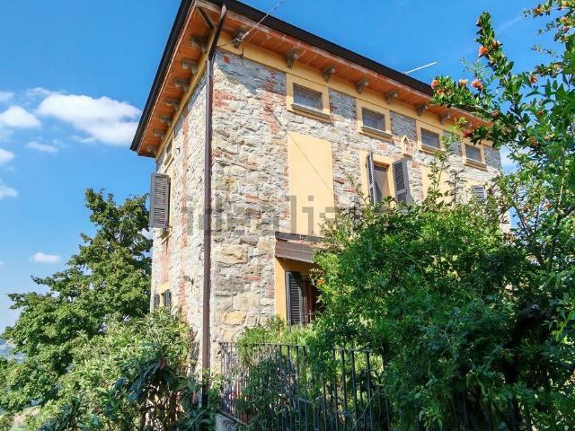 Rustico in vendita a Nibbiano, Reggio Emilia