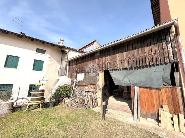 Rustico in vendita a Sovizzo, Veneto