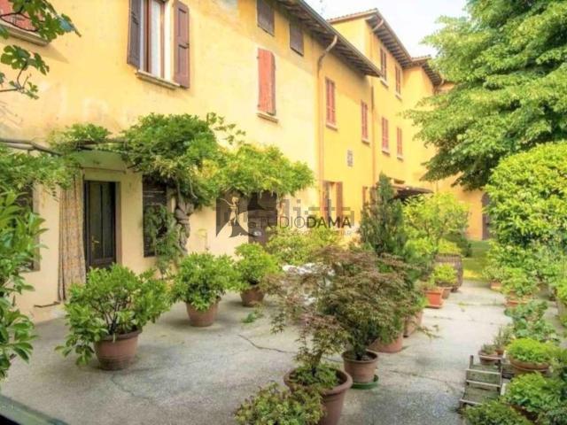 Rustico in vendita a Bedizzole, Lombardia