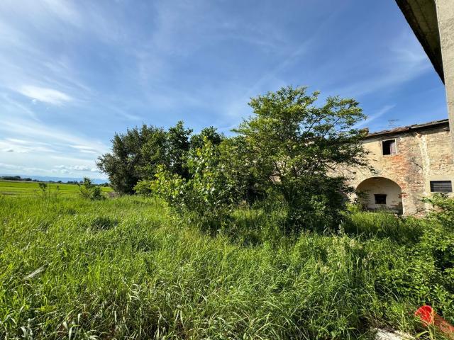 Rustico in vendita a Prato, Toscana