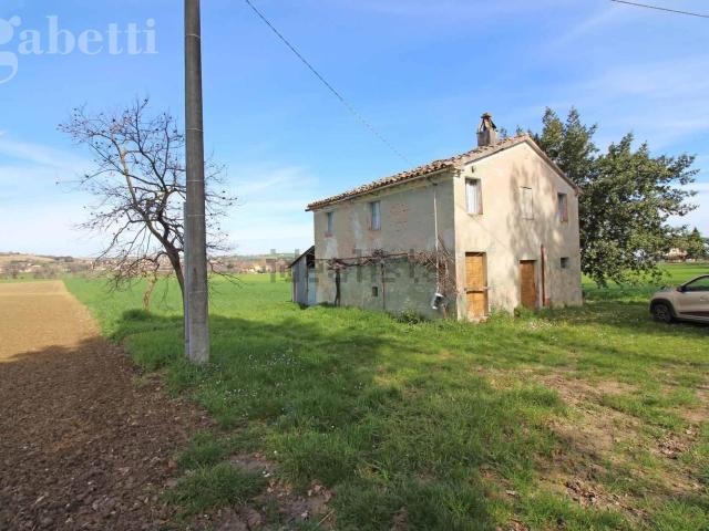 Rustico in vendita a Madonna del Piano, Marche