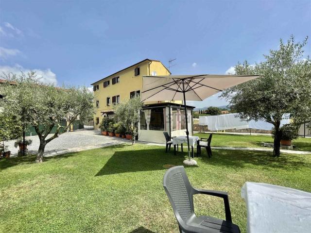 Rustico in vendita a Sarzana, Liguria