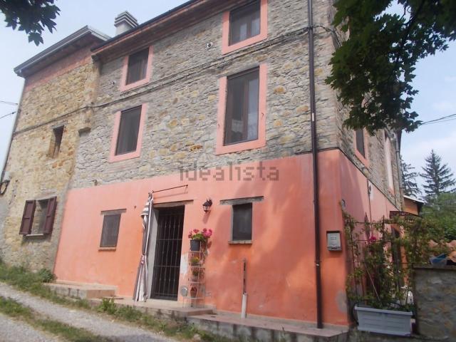 Rustico in vendita a Pellegrino Parmense, Parma